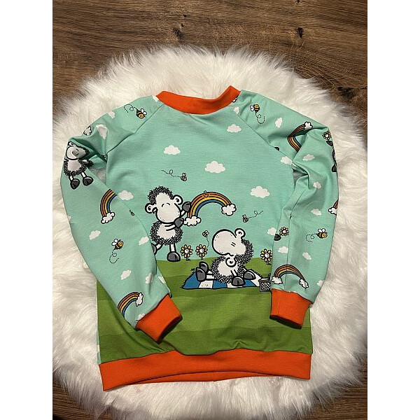 Sweater, Langarmshirt, Pullover, handmade, grün, Shaun - Das Schaf, Jersey